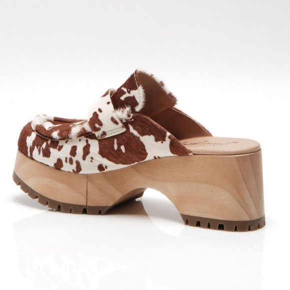 🎉LAST CHANCE🎉 FREE PEOPLE Corbin Hair On Clogs / Brown Combo - Picture 5 of 14